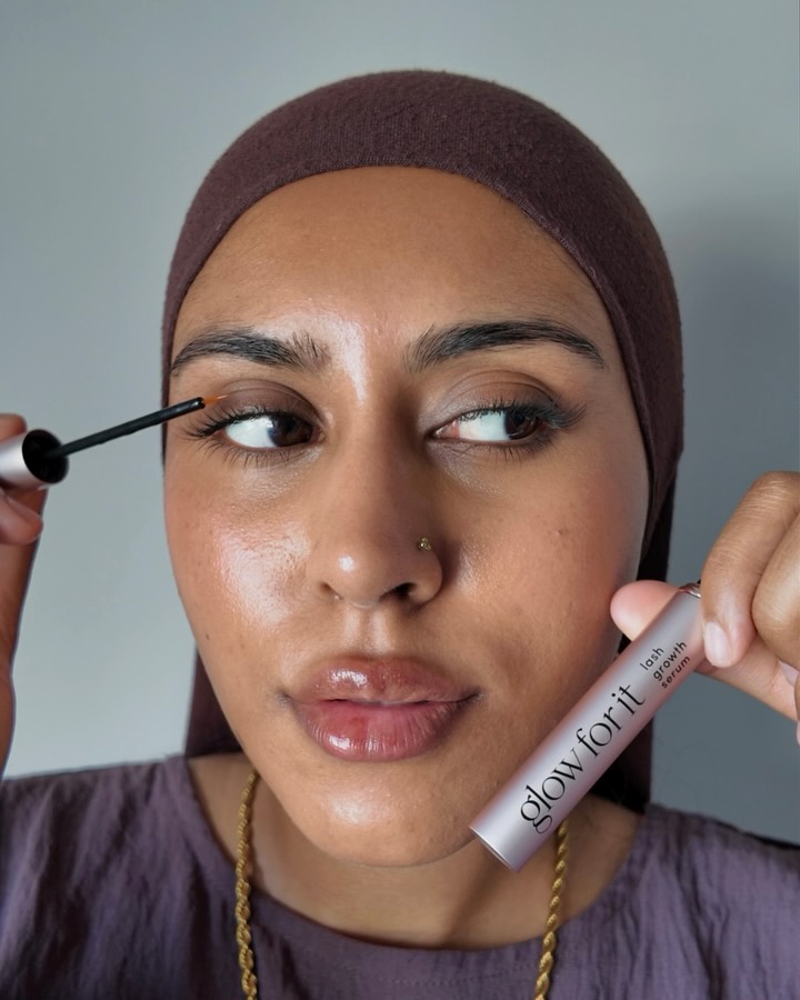 Instagram post with the caption: ⭐️⭐️⭐️⭐️⭐️
Some of our incredible reviews from our Lash Growth ...